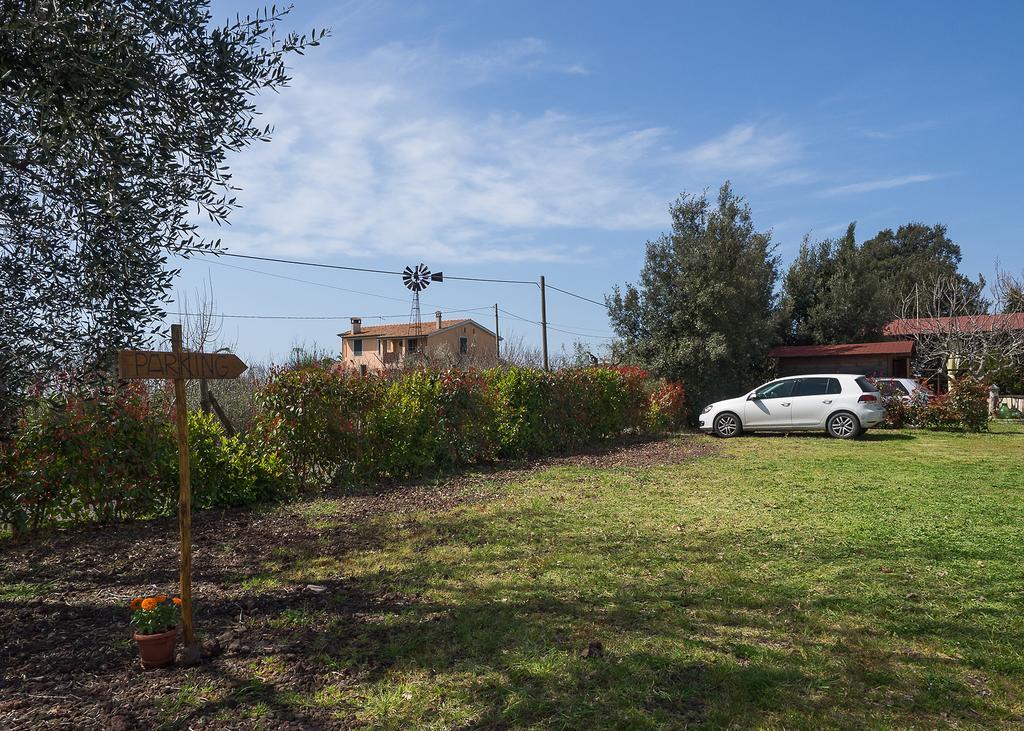 B&B Corte Degli Struzzi Pescia Romana Eksteriør billede